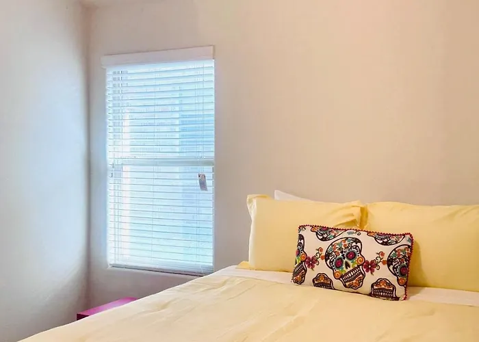 Holiday home 10 Min To World Cup - Modern 4br Near Dfw *