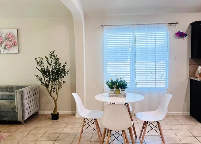 10 Min To World Cup - Modern 4br Near Dfw Holiday home