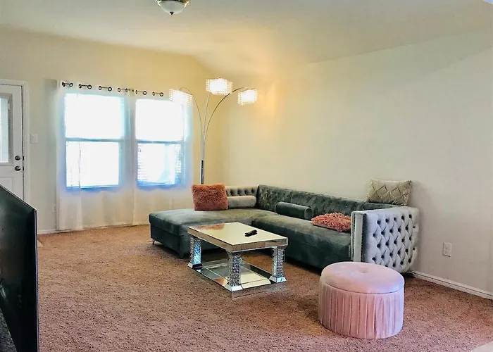 10 Min To World Cup - Modern 4br Near Dfw *