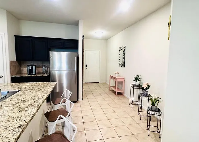 Holiday home 10 Min To World Cup - Modern 4br Near Dfw