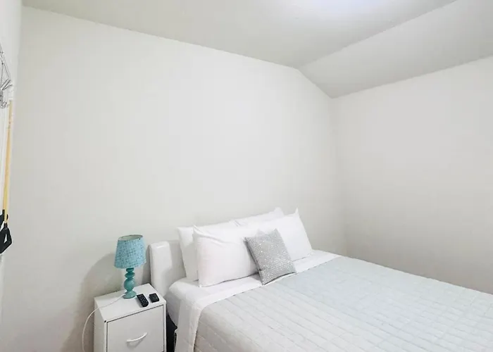 Holiday home 10 Min To World Cup - Modern 4br Near Dfw Fort Worth