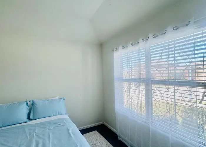 10 Min To World Cup - Modern 4br Near Dfw Holiday home *
