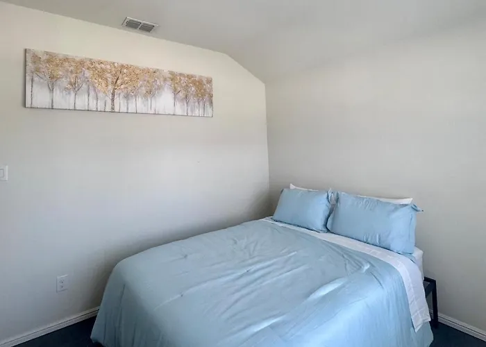 10 Min To World Cup - Modern 4br Near Dfw *