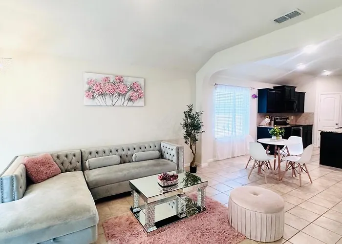 10 Min To World Cup - Modern 4br Near Dfw Holiday home Fort Worth